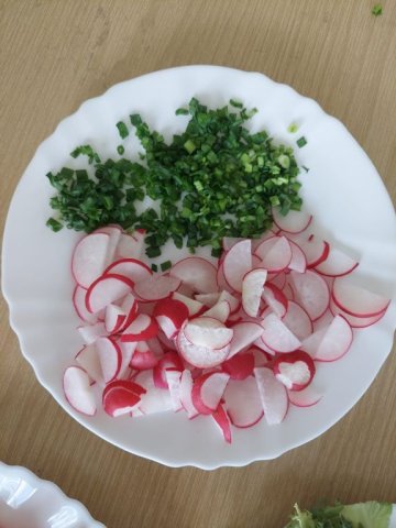 b_1024_768_0_00_images_2022_2023_Swietlica_Kanapki_342926463_3462356864047324_6119530641954641225_n